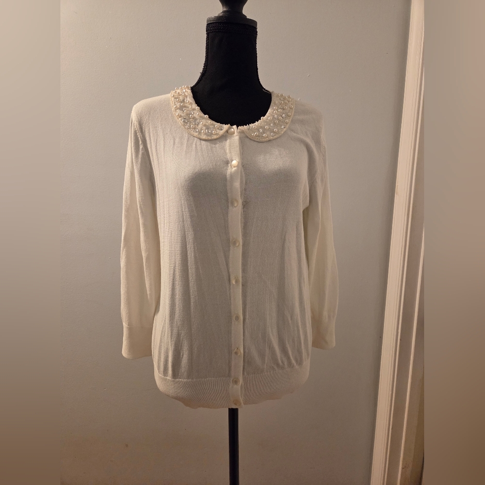 Cable & Gauge White Pearl Collar Cardigan